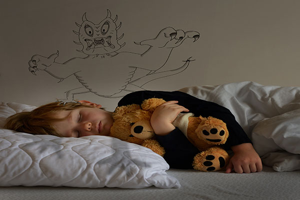 Bambini che non dormono: come favorire il riposo notturno?