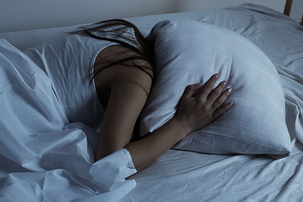 Perché i ragazzi non riescono ad alzarsi dal letto la mattina? La risposta è nel cervello!