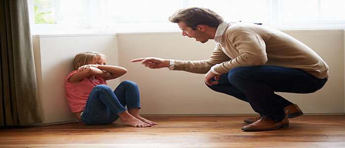 L’impatto che le parole dei genitori hanno sui figli. 10 frasi da non dire mai ai bambini!