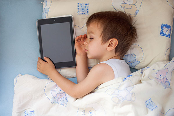Una buona routine serale migliora la qualità del sonno nei bambini