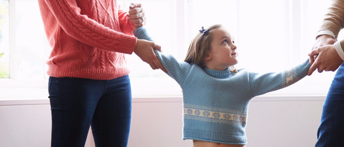 La figlia tolta ai genitori-nonni. Le conseguenze sulla vita della piccola bimba